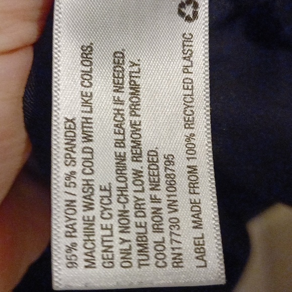 Mossimo Top - Picture 3 of 3